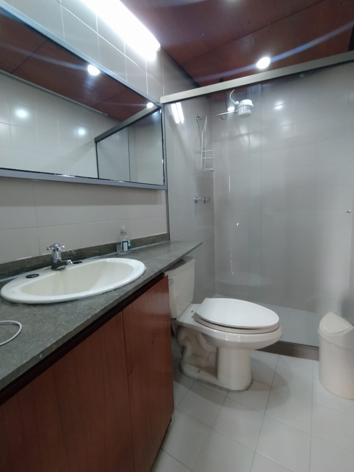 https://mmiprhedhizonliwnpui.supabase.co/storage/v1/object/public/gallery/1d56ef44-aee9-47bb-bec8-a211694e9401.png