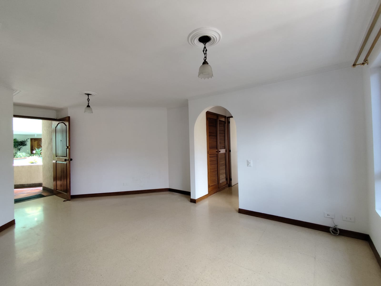 https://mmiprhedhizonliwnpui.supabase.co/storage/v1/object/public/gallery/544af7a1-6a73-417a-ba08-ca0910e962bb.png
