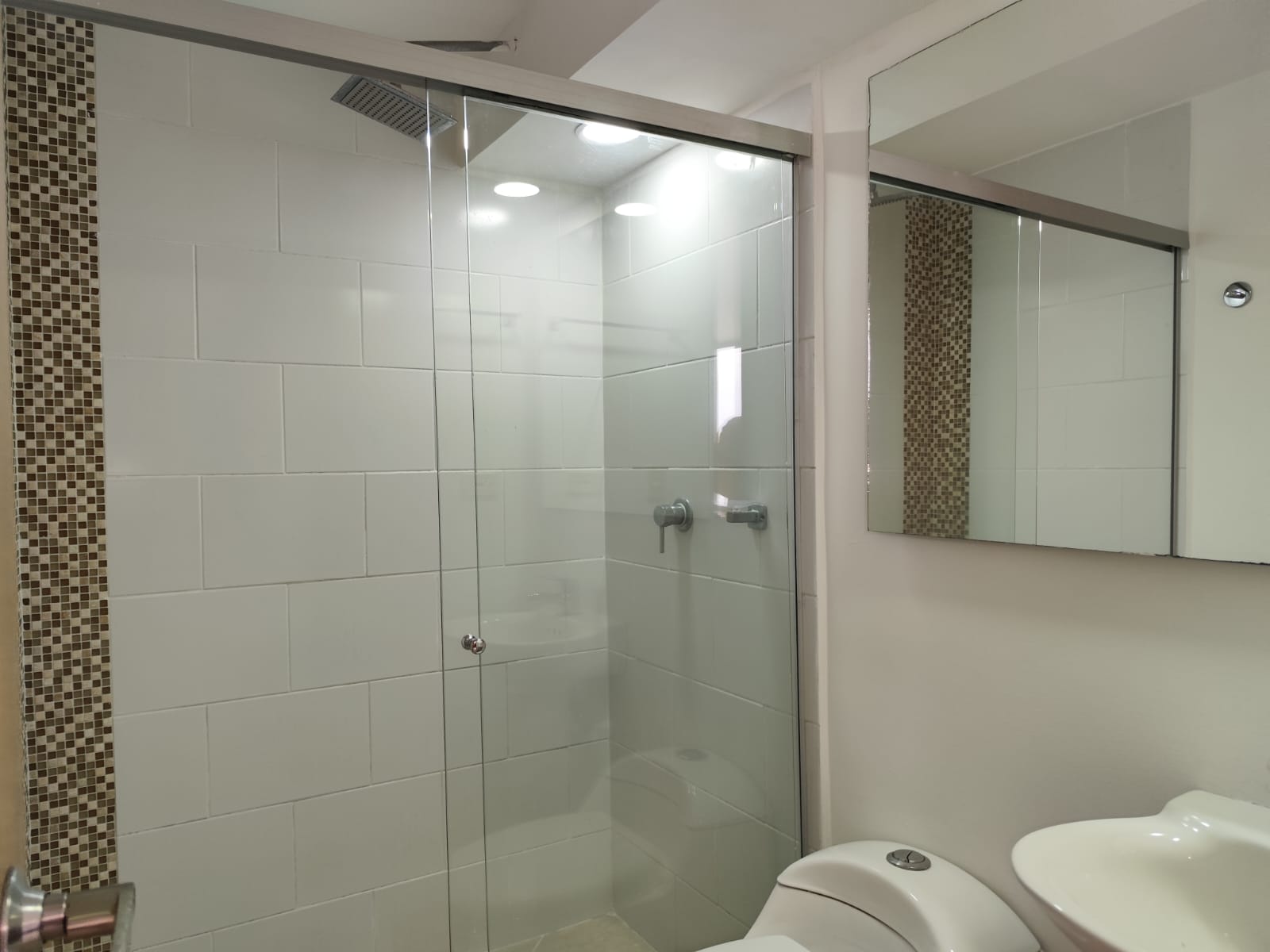 https://mmiprhedhizonliwnpui.supabase.co/storage/v1/object/public/gallery/5d4061f5-c8bb-4986-af05-350c36213124.png