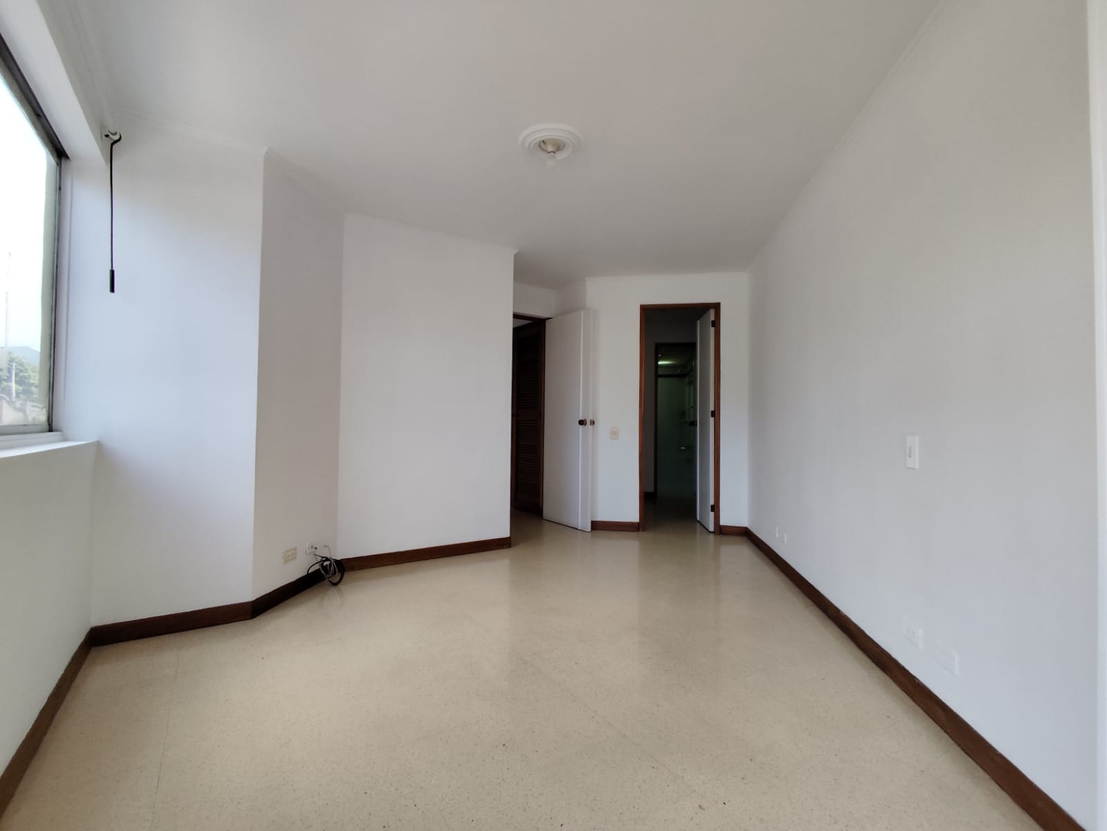 https://mmiprhedhizonliwnpui.supabase.co/storage/v1/object/public/gallery/70df14a8-3de3-4f51-9458-4c7810c87298.png