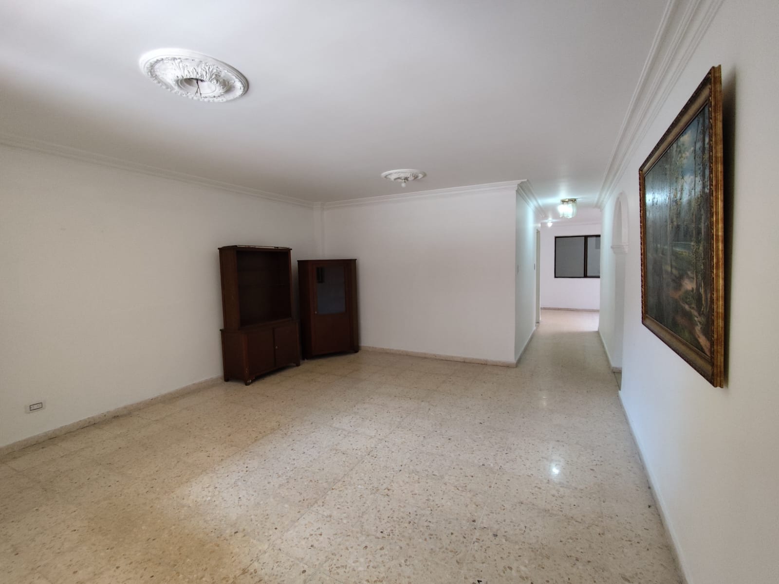 https://mmiprhedhizonliwnpui.supabase.co/storage/v1/object/public/gallery/82e3f658-20f3-4832-963e-051792a8367a.png