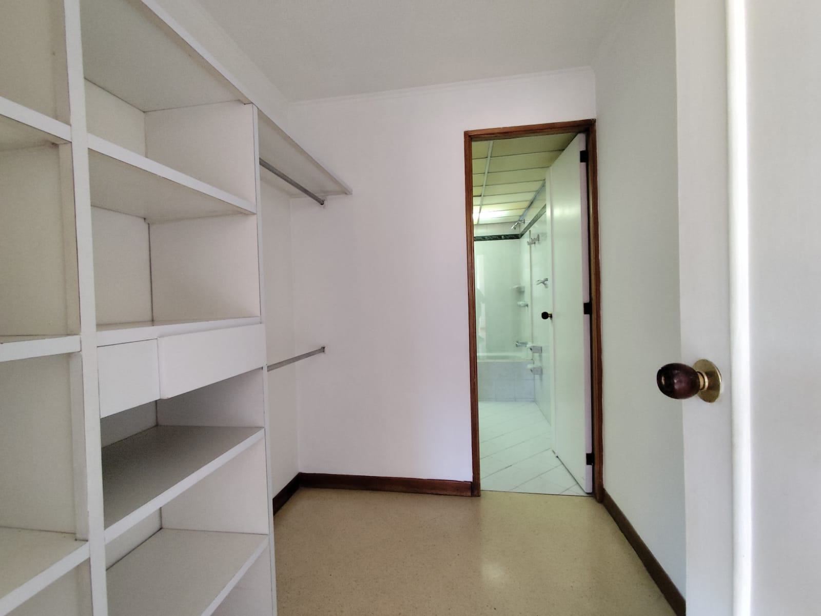 https://mmiprhedhizonliwnpui.supabase.co/storage/v1/object/public/gallery/84001312-7849-4b0b-83c4-46a13f18dd1f.png