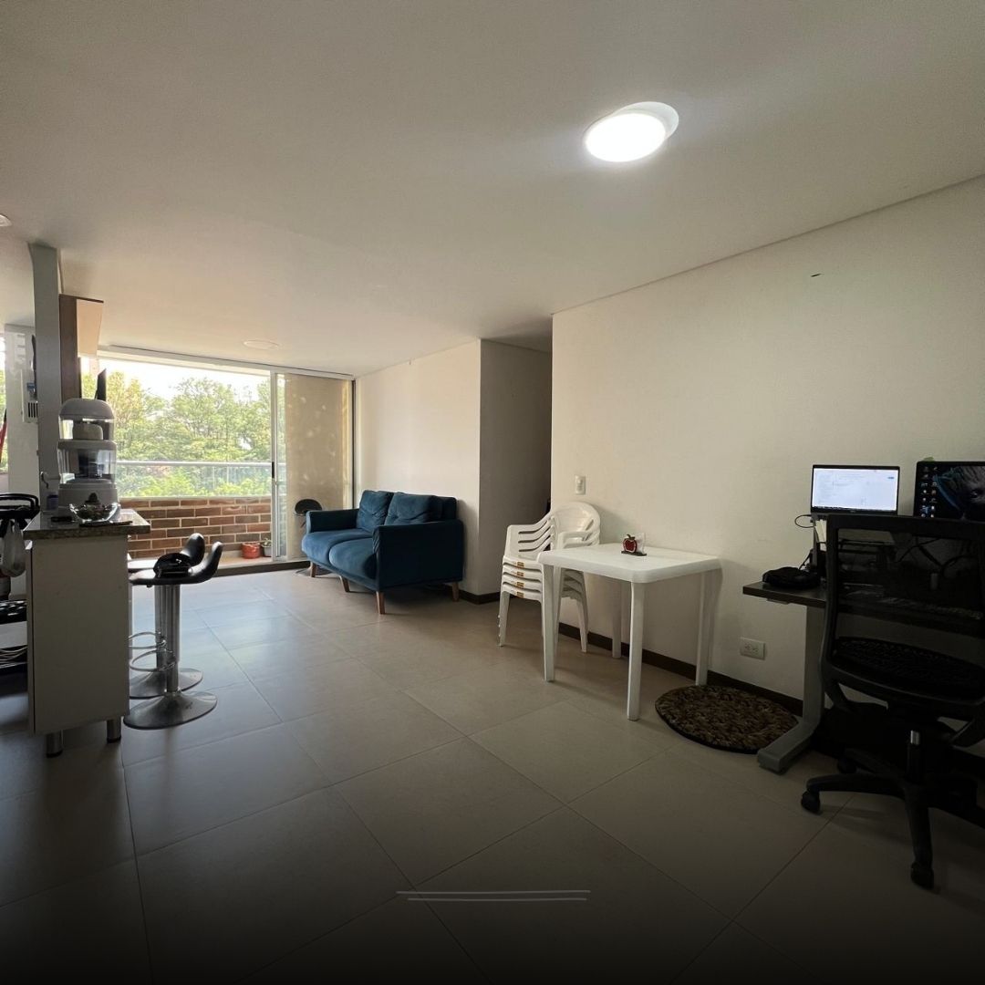 https://mmiprhedhizonliwnpui.supabase.co/storage/v1/object/public/gallery/867943d0-3cc7-41c9-bb06-30b0a2fc1e46.png