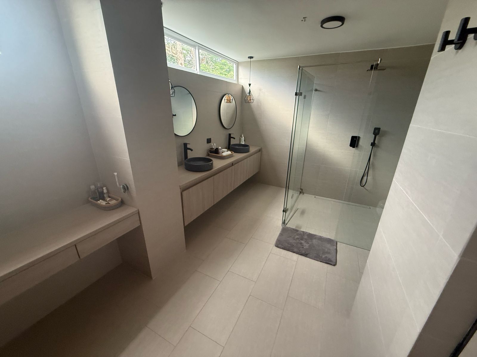 https://mmiprhedhizonliwnpui.supabase.co/storage/v1/object/public/gallery/9aef448a-c802-4769-8d38-8fbe175981c2.png