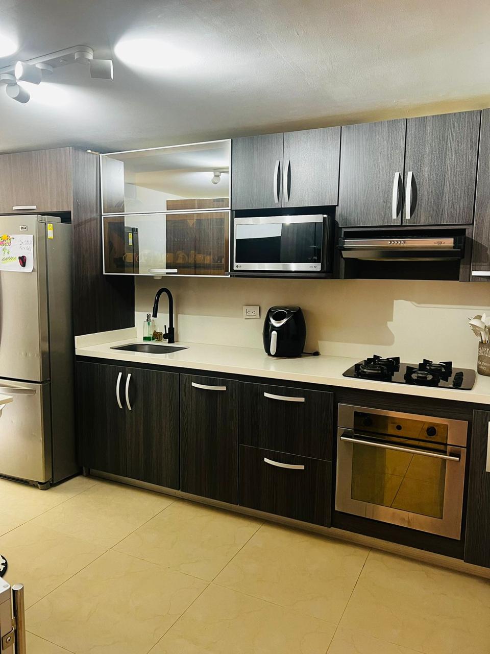 https://mmiprhedhizonliwnpui.supabase.co/storage/v1/object/public/gallery/fd888c1f-8806-4a94-9597-f8977b64fc1e.png